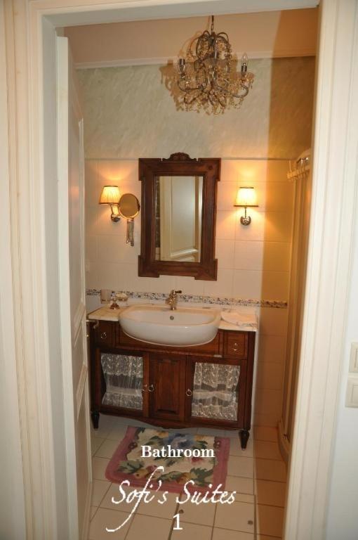 Sofi'S Suites Andros 外观 照片
