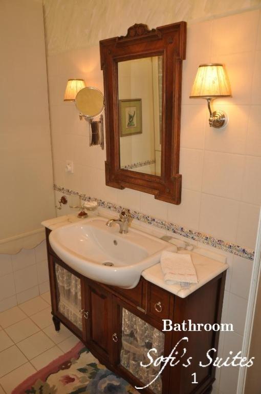 Sofi'S Suites Andros 外观 照片